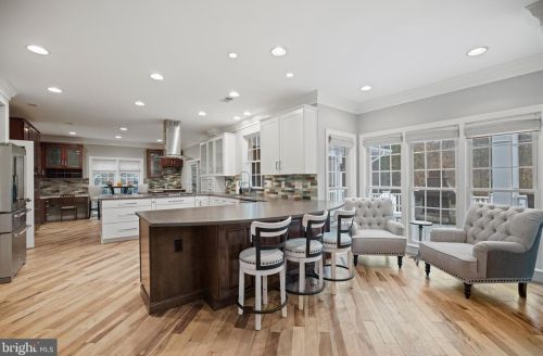 951 Rhonda Pl, Leesburg VA  20175-5632 exterior