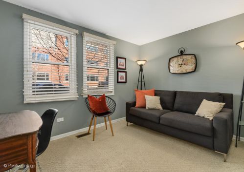 1010 Crosby St, Chicago IL 60610-2405 exterior