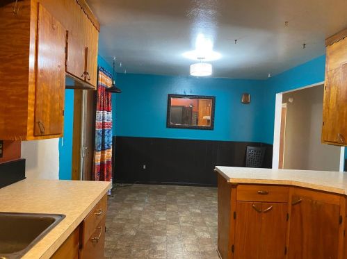 2462 Elm St, Sutter CA 95982-2111 exterior