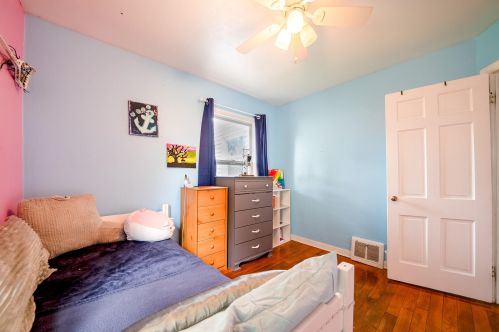 1280 Cornell Rd, Meskegon MI 49441-3834 exterior