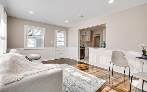 85 Gdn Ter, Edison NJ 08817-4501 exterior