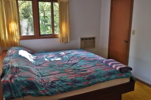 9235 Thrush Ln, Milwaukee WI 53217-1376 exterior