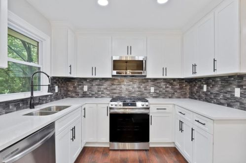 2846 Meadowview Dr, Atlanta GA  30316-4358 exterior