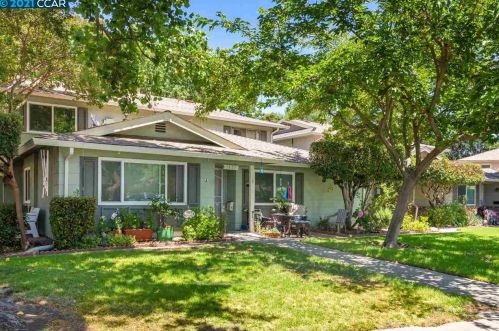 1477 Del Rio Cir, Concord, CA 94518-4073