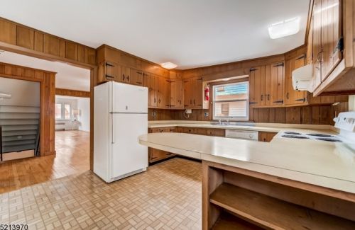 54 Nishuane Rd, Montclair NJ  07042-2425 exterior