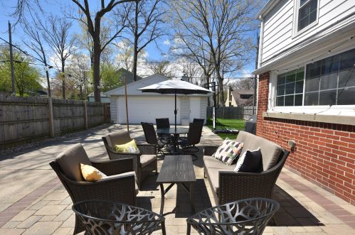 185 87 St, Milwaukee WI 53227-1717 exterior