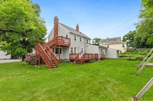 58 Farrar Ave, Worcester MA 01604-3219 exterior