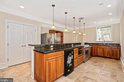 11340 Albermyrtle Rd, Rockville MD exterior