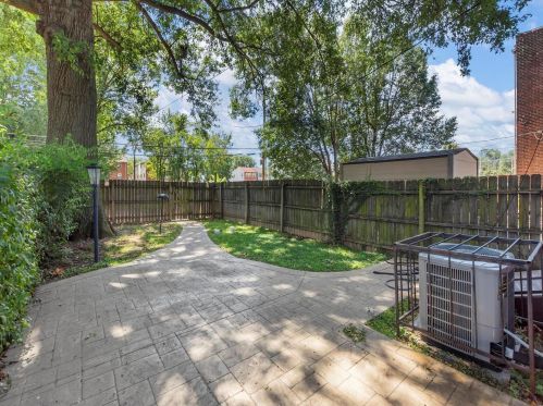 2724 Rutger St, Saint Louis MO 63104-1932 exterior