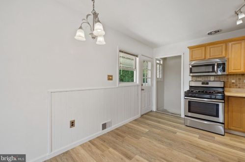 818 Cedar Branch Dr, Glen Burnie MD 21061-2168 exterior