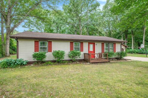 2536 Lincoln Rd, Allegan MI 49010-9432 exterior