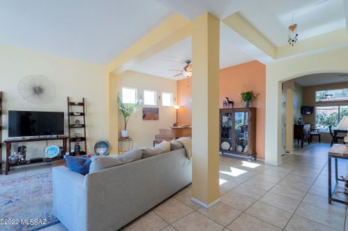 2261 Gerbera Way, Tucson AZ 85755-7167 exterior