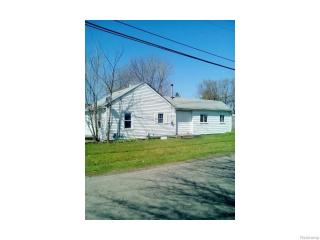 20949 Vermander Ave, Clinton Twp MI  48035-3573 exterior