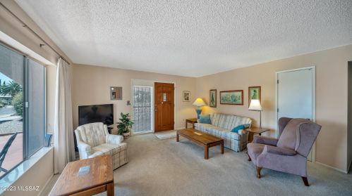 152 Paseo De Golf, Green Valley AZ 85614-3315 exterior