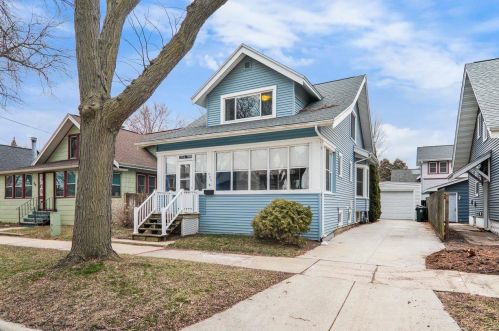 205 5th St, Madison, WI 53704-4928