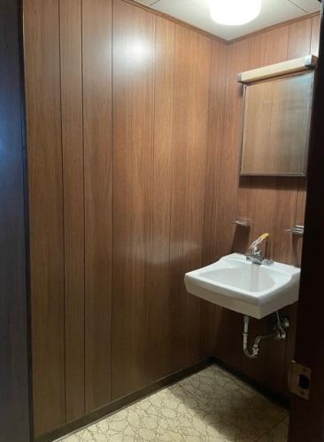 922 58, Milwaukee WI 53218-5613 exterior