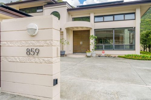 859 Hao St, Honolulu, HI 96821-1620