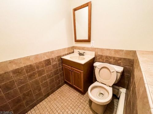 10 Manu Trl, Andover NJ  07821-3305 exterior