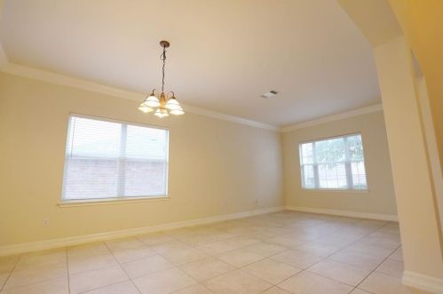 9512 Bromsgrove Dr, Austin TX  78717-5512 exterior