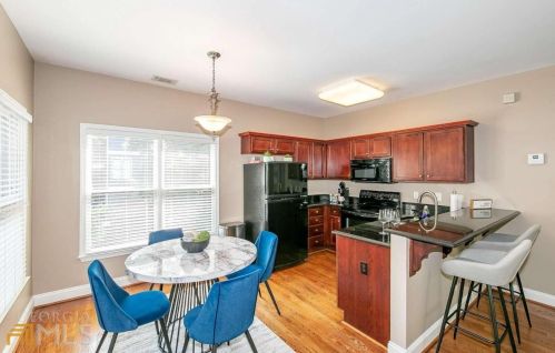 560 Morgan St, Atlanta GA 30308-2821 exterior