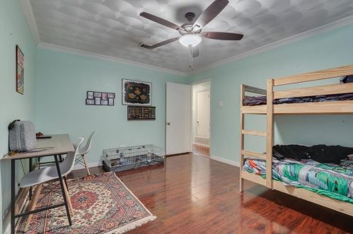 2108 11 St, Irving TX 75060-3529 exterior