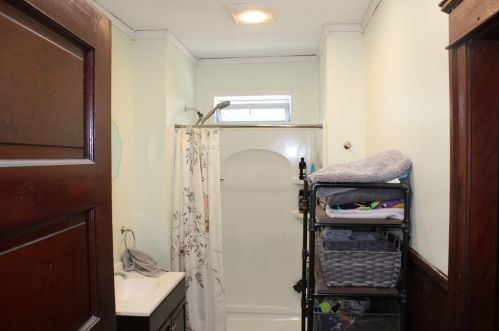 189 Grove St, Worcester MA 01605-1707 exterior