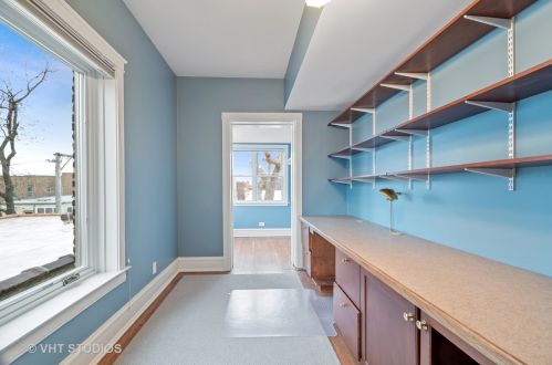 1318 Thorndale Ave, Chicago IL 60631-2287 exterior