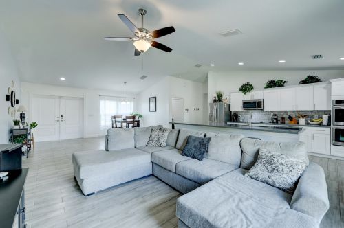 2356 Savona Blvd, Fort Pierce FL  34953-2215 exterior