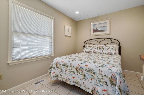 100 Vance Ave, Lavallette NJ 08735-2239 exterior