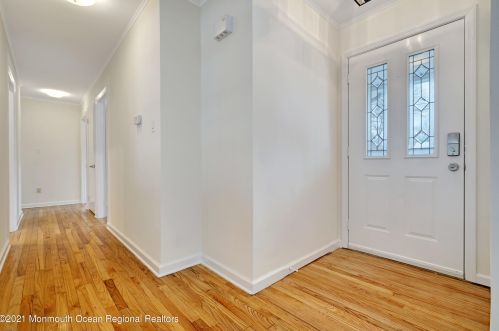 15 Glenwood Dr, Berkeley Township NJ 08721-1021 exterior