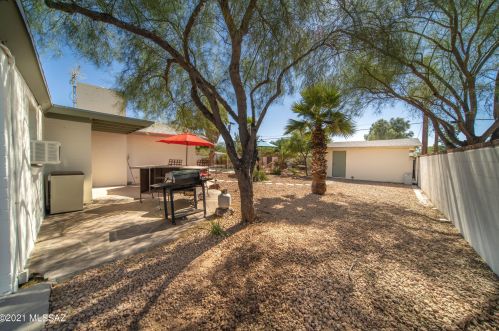 4002 Calle De Jardin, Tucson AZ 85711-3411 exterior