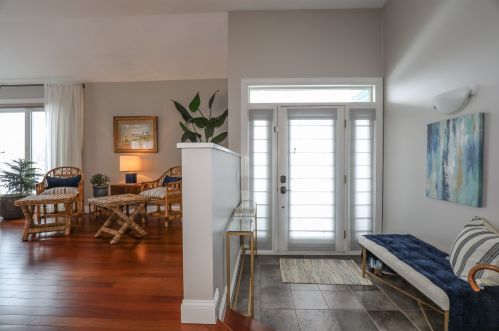 2 Fairview Dr, Concord NH 03301-6917 exterior