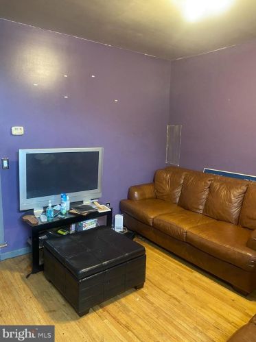 45 Bellevue Ave, Trenton, NJ 08618-4762