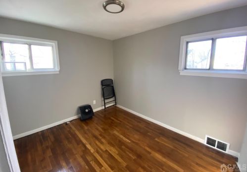 1594 Oak Tree Rd, Iselin NJ  08830-1541 exterior