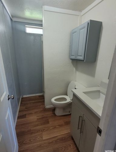 4 Tiny Wood Dr, Sandy UT 84070-2636 exterior