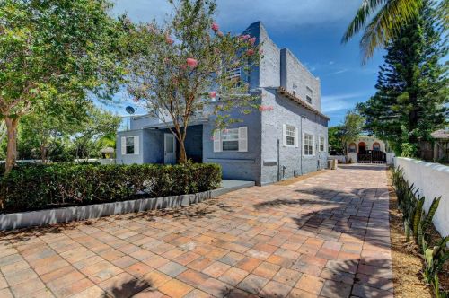 331 1 Ave, Boynton Beach FL 33435-4006 exterior