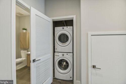 1628 11th St, Washington DC  20001-5086 exterior