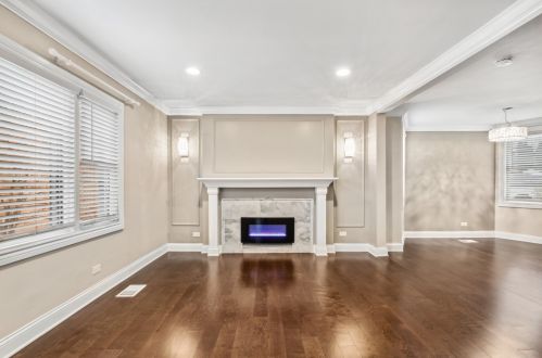 6252 Nagle Ave, Chicago IL  60638-4208 exterior