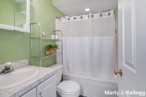 4480 Coit Ave, Grand Rapids MI 49525-1110 exterior