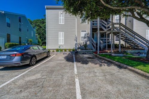 152 April Pt Dr, Montgomery TX 77356-8873 exterior