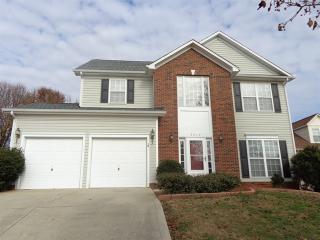 5805 Rocky Trace Ct, Concord NC  28027-4609 exterior