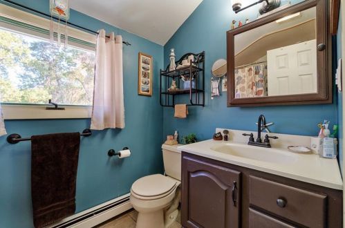 11 Cameron Ave, Taunton MA 02780-2331 exterior