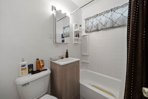 2109 13 Ave, Broadview IL 60153-1407 exterior