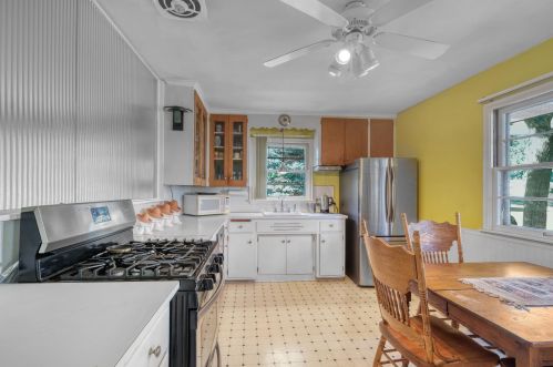 1322 Cleveland Ave, Saint Paul MN 55116-2653 exterior