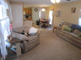 3 Overlook Trl, Concord, NH 03301-5246