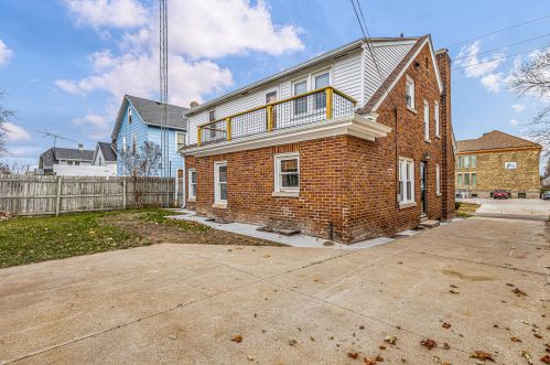 1030 19 St, Manitowoc WI 54220-4905 exterior