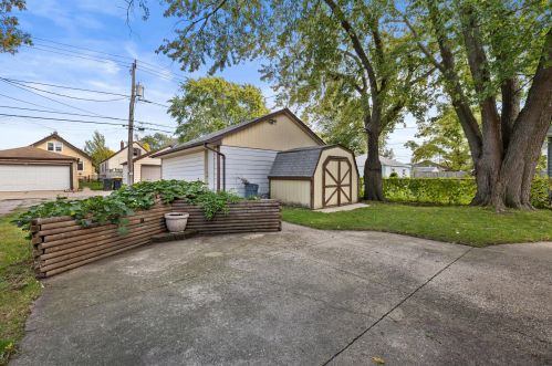 2154 69, Milwaukee WI 53219-2905 exterior