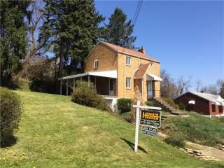 3842 Hilpert St, Pittsburgh PA  15227-3504 exterior