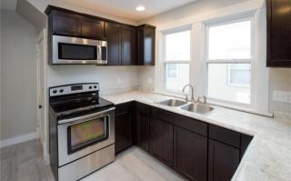 321 18th St, Cedar Rapids IA  52402-5426 exterior