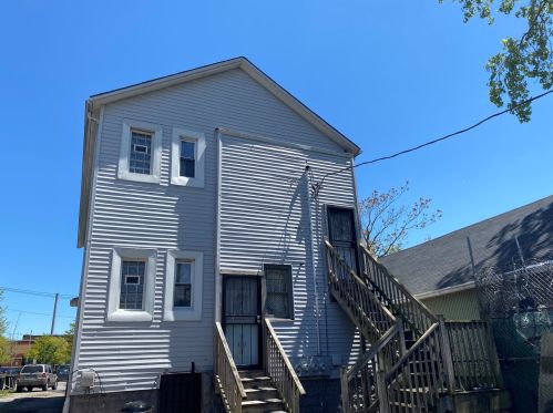 8220 Vincennes Ave, Chicago IL 60653-4203 exterior